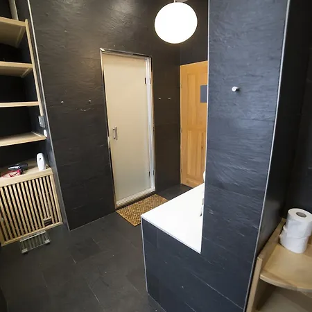Apartment President *